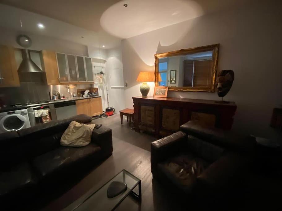 Large Studio Flat In Kensington Londres Exterior foto