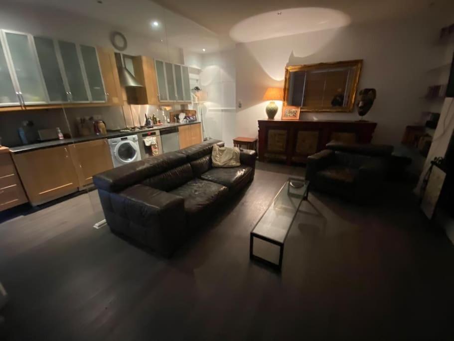 Large Studio Flat In Kensington Londres Exterior foto