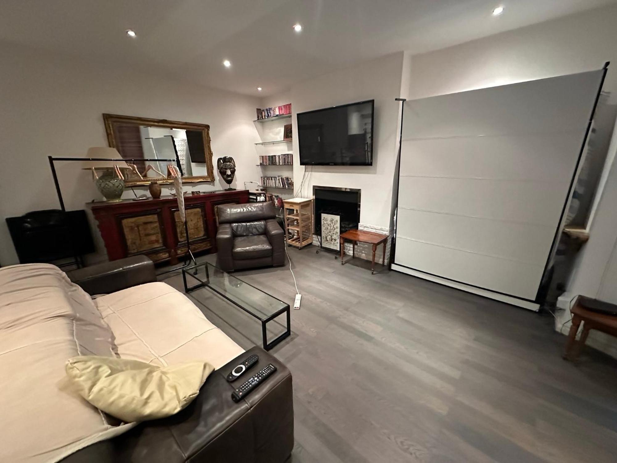 Large Studio Flat In Kensington Londres Exterior foto